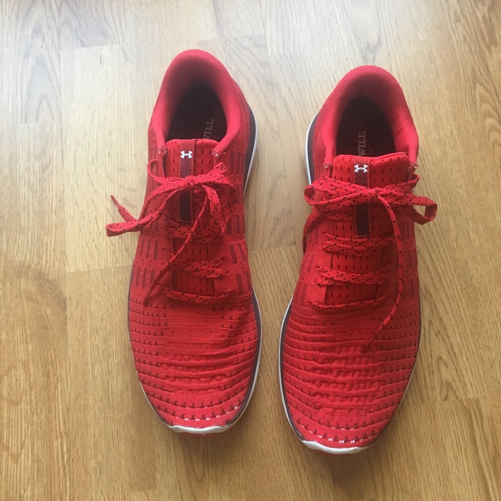 Men’s Under Armour Shoes Size 10 NWOT